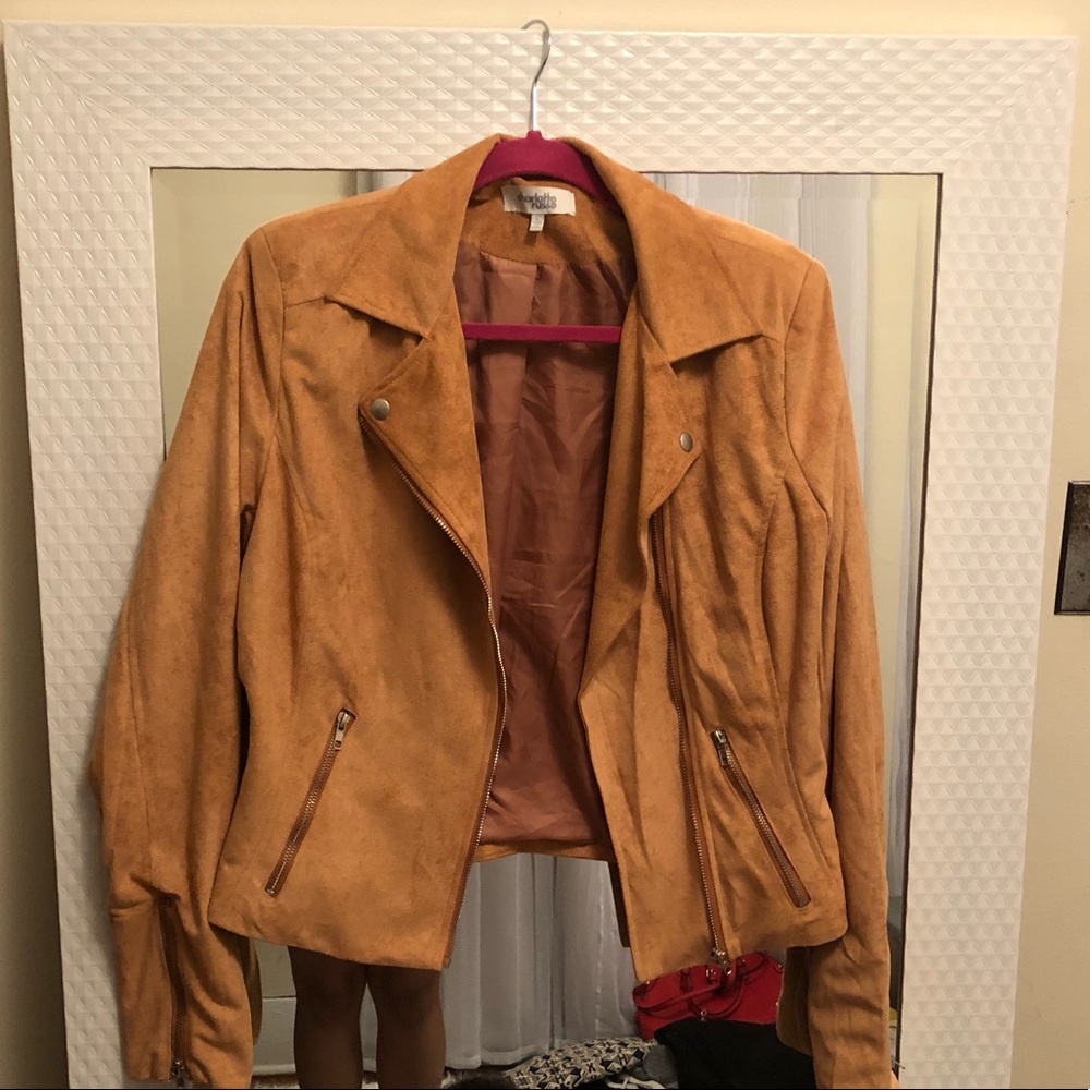 Tan jacket - Picture 1 of 2